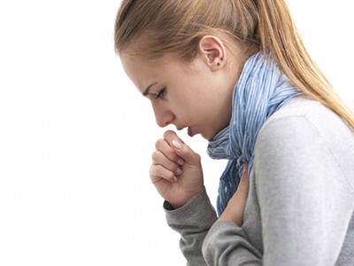 Người bị ho đờm, khó thở do viêm phế quản, viêm phổi mạn tính phải làm sao để cải thiện?